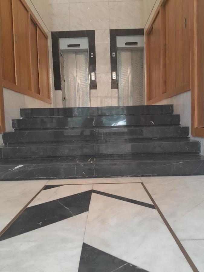 Derb Omar,Tram Apartment Казабланка Екстериор снимка